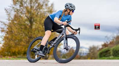 Canyon Aerod CF SLX 7 AXS Speed,ROADBIKE Test,Siegel,Action