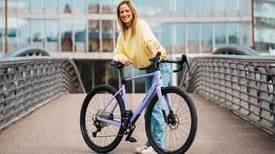 Anna Fleischhauer,Bulls,Gravelbike,Brücke