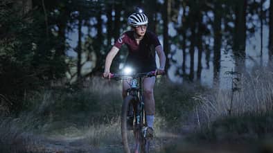 Sigma Sports,Lampen,BUSTER-900-LINK-HL,Actionfahrt