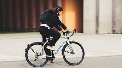 Corratec Allroad A EQ,Gravelbike,Actionfoto auf Platz