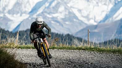 Federgabel Gravelbike,Öhlings, GXF30 M.1,Action vor Bergen