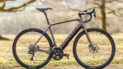 rb-0319-e-rennrad-vergleich-focus-paralane2-BO-02.jpg rb-0319-e-rennrad-vergleich-focus-paralane2-BO-02.jpg