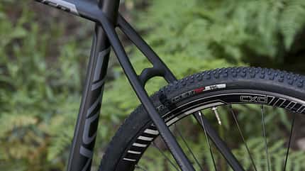 RB-2013-Specialized-Crux-Expert-Carbon-Disc-cyclocross-bike-Sitzstreben-draussen-nils (jpg) RB-2013-Specialized-Crux-Expert-Carbon-Disc-cyclocross-bike-Sitzstreben-draussen-nils (jpg)