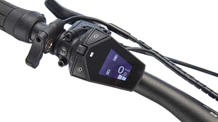 mb-1018-e-all-mountain-and-enduro-test-bulls-detail-2 (jpg) mb-1018-e-all-mountain-and-enduro-test-bulls-detail-2 (jpg)