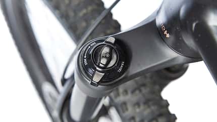 1mb-1018-e-all-mountain-and-enduro-test-giant-detail-1 (jpg) 1mb-1018-e-all-mountain-and-enduro-test-giant-detail-1 (jpg)