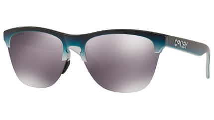 RB Oakley Splatterfade Frogskins Lite Silver Black Teal Fade With Prizm Black Rennradbrillen Fotostrecke: Rennrad Zubehör Parts Neuheiten 2018 RB Oakley Splatterfade Frogskins Lite Silver Black Teal Fade With Prizm Black Rennradbrillen Fotostrecke: Rennrad Zubehör Parts Neuheiten 2018