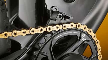 mb-0918-racefully-test-scott-detail-3 (jpg) mb-0918-racefully-test-scott-detail-3 (jpg)