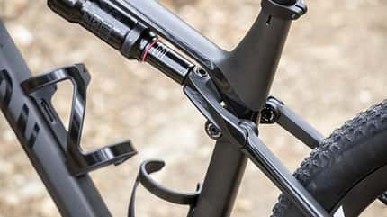 MB Canyon Lux CF 2019 MS Dämpferanlenkung MB Canyon Lux CF 2019 MS Dämpferanlenkung