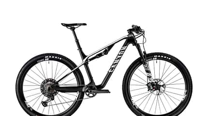 MB Canyon Lux CF 2019 MS Studio CF SL 8 Race Team Team Replica MB Canyon Lux CF 2019 MS Studio CF SL 8 Race Team Team Replica