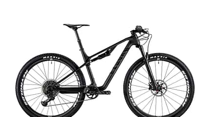 MB Canyon Lux CF 2019 MS Studio CF SLX 9 Pro Race Stealth MB Canyon Lux CF 2019 MS Studio CF SLX 9 Pro Race Stealth