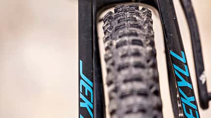 mb-1117-bike-highlights-cannondale-jekyll-1-detail-2 (jpg) mb-1117-bike-highlights-cannondale-jekyll-1-detail-2 (jpg)