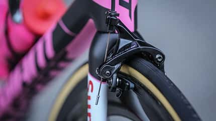 rb-Giant-Dumoulin-Pink-006-Giro-2017 (jpg) rb-Giant-Dumoulin-Pink-006-Giro-2017 (jpg)