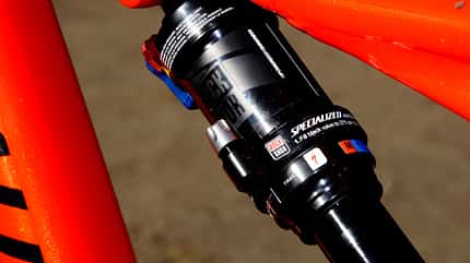 mb-0417-specialized-stumpjumper-fsr-comp-detail-01-andre-schmidt (jpg) mb-0417-specialized-stumpjumper-fsr-comp-detail-01-andre-schmidt (jpg)