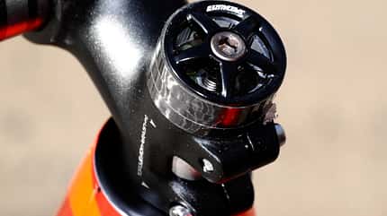 mb-0417-specialized-stumpjumper-fsr-comp-detail-02-andre-schmidt (jpg) mb-0417-specialized-stumpjumper-fsr-comp-detail-02-andre-schmidt (jpg)