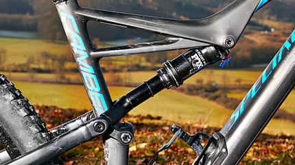 mb-0217-specialized-camber-comp-carbon-29-detail-02-benjamin-hahn (jpg) mb-0217-specialized-camber-comp-carbon-29-detail-02-benjamin-hahn (jpg)