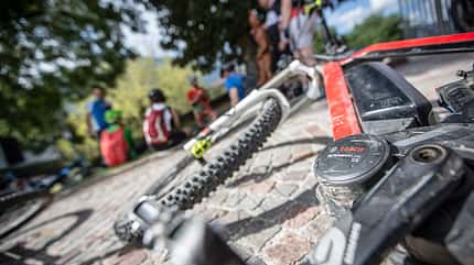 EB E-MTB Fahrtechnik Stefan Schlie Brixen04 (jpg) EB E-MTB Fahrtechnik Stefan Schlie Brixen04 (jpg)