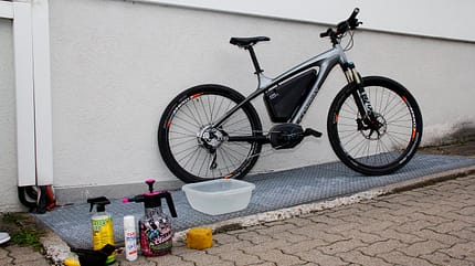 UB E-Bike richtig putzen Elektro-Rad waschen UB E-Bike richtig putzen Elektro-Rad waschen