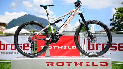 EB-Rotwild-RQ1-Pedelec-Mountainbike (jpg) EB-Rotwild-RQ1-Pedelec-Mountainbike (jpg)