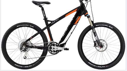 MB_Ghost EHybrideTrail9000Man_black-white-orange (jpg) MB_Ghost EHybrideTrail9000Man_black-white-orange (jpg)