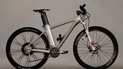 UB_CUBE_EPO29er_GANZ (jpg) UB_CUBE_EPO29er_GANZ (jpg)