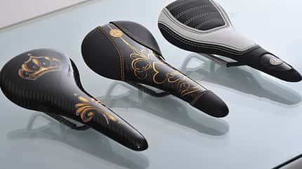 RB_crown saddle_Kollektion 2012_komplett (jpg) RB_crown saddle_Kollektion 2012_komplett (jpg)