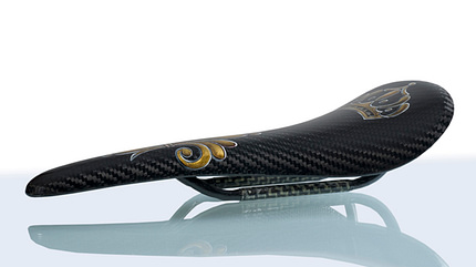 RB_crown saddle_koenig friedrich_totale (jpg) RB_crown saddle_koenig friedrich_totale (jpg)