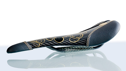 RB_crown saddle_herzog eberhard_totale (jpg) RB_crown saddle_herzog eberhard_totale (jpg)