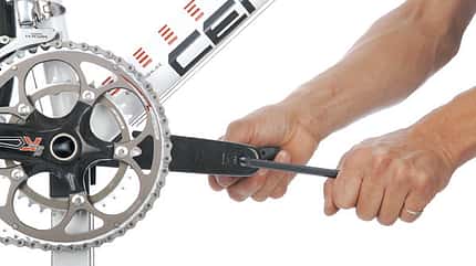 RB Werkstatt Pedale montieren RB Werkstatt Pedale montieren