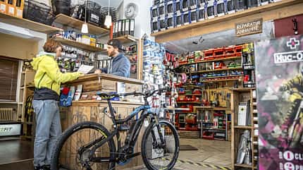 EM-E-MTB-Kaufberatung-Titelbild (jpg) EM-E-MTB-Kaufberatung-Titelbild (jpg)