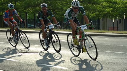RB CEWE Fotowettbewerb 2013 Leserfotos Thomas Knobbe - Lesertext: Ich fahre sehr gerne auf dem Radweg Fahrrad. Jedoch macht es mir noch viel mehr Spass an einem Jedermann Rennen teilzunehmen. Auf dem Bild sieht man wie einige der Teilnehmer am Vortag des RB CEWE Fotowettbewerb 2013 Leserfotos Thomas Knobbe - Lesertext: Ich fahre sehr gerne auf dem Radweg Fahrrad. Jedoch macht es mir noch viel mehr Spass an einem Jedermann Rennen teilzunehmen. Auf dem Bild sieht man wie einige der Teilnehmer am Vortag des