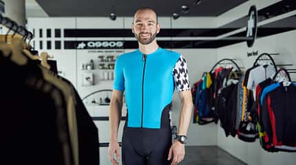 rb-0918-assos-lesertest-portraits-bh-5-Sebastian-Ternes-002-15 (jpg) rb-0918-assos-lesertest-portraits-bh-5-Sebastian-Ternes-002-15 (jpg)