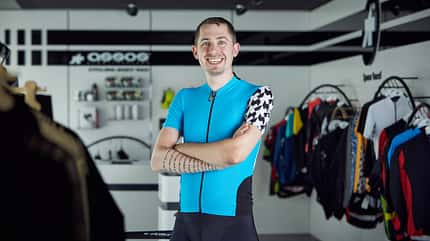 rb-0918-assos-lesertest-portraits-bh-6-Niko-Wenselowski-001-16 (jpg) rb-0918-assos-lesertest-portraits-bh-6-Niko-Wenselowski-001-16 (jpg)