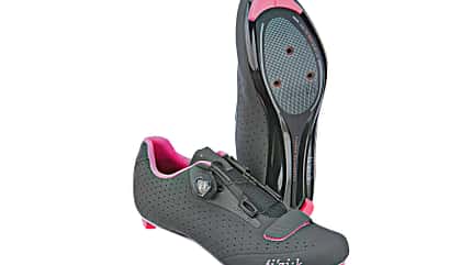 rb-0318-kaufberatung-schuhe-BHF_Schuhe_Testbriefe_005 (jpg) rb-0318-kaufberatung-schuhe-BHF_Schuhe_Testbriefe_005 (jpg)