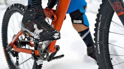 mb-0216-kurven-fahren-im-schnee-07-ani-viel (jpg)