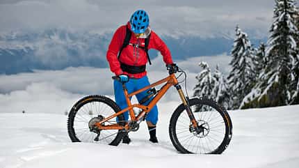 mb-0216-kurven-fahren-im-schnee-09-ani-viel (jpg)