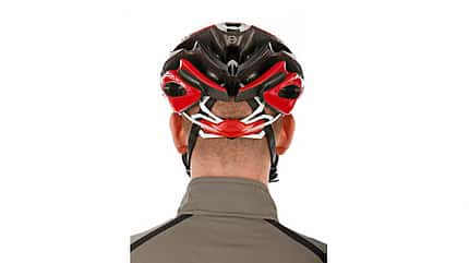 UB Helm richtig tragen 2
