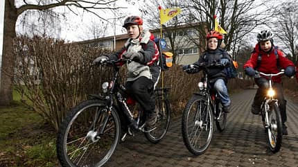 MB-Kinder-MTBs-pd-f-Schulweg-Kay Tkatzik (jpg) MB-Kinder-MTBs-pd-f-Schulweg-Kay Tkatzik (jpg)
