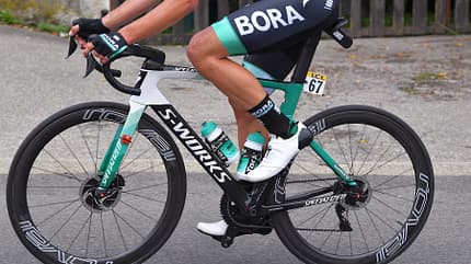 rb-criterium-dauphine-specialized-venge-disc-teaser2-GettyImages-969196284 rb-criterium-dauphine-specialized-venge-disc-teaser2-GettyImages-969196284