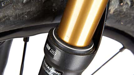 mb-0117-canyon-exceed-cf-slx-9-punkt-9-sl-detail-2-benjamin-hahn (jpg) mb-0117-canyon-exceed-cf-slx-9-punkt-9-sl-detail-2-benjamin-hahn (jpg)