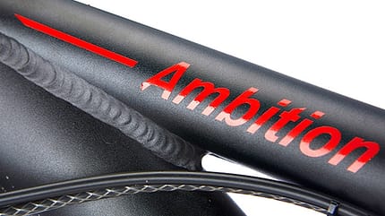 mb-0617-transalp-ambition-team-x12-2-punkt-0-detail-01-benjamin-hahn (jpg) mb-0617-transalp-ambition-team-x12-2-punkt-0-detail-01-benjamin-hahn (jpg)