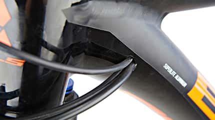 mb-0517-bulls-copperhead-29-lt-detail-02-benjamin-hahn (jpg) mb-0517-bulls-copperhead-29-lt-detail-02-benjamin-hahn (jpg)