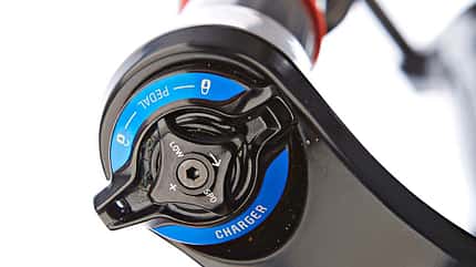 mb-1016-rock-shox-pike-rct3-detail-benjamin-hahn (jpg) mb-1016-rock-shox-pike-rct3-detail-benjamin-hahn (jpg)