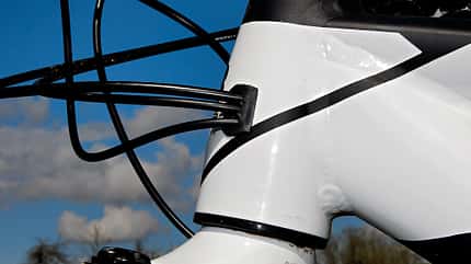 mb-0616-bulls-copperhead-3-rs-detail-02-andre-schmidt (jpg) mb-0616-bulls-copperhead-3-rs-detail-02-andre-schmidt (jpg)