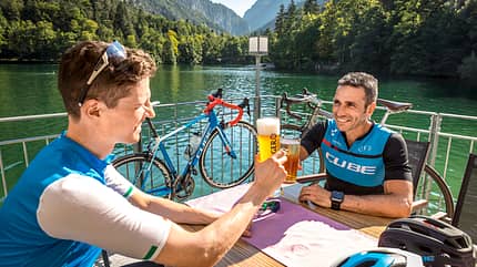 Biken bei Hitze so behalten Sie einen kühlen Kopf auf dem Rennrad Biken bei Hitze so behalten Sie einen kühlen Kopf auf dem Rennrad