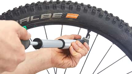 Tubeless-Reifen flicken Tubeless-Reifen flicken