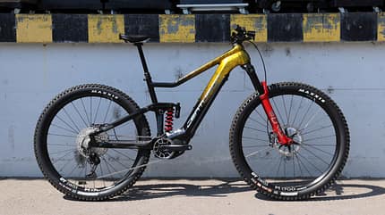 Mountainbike mit EP8-Shimano-Motor Mountainbike mit EP8-Shimano-Motor
