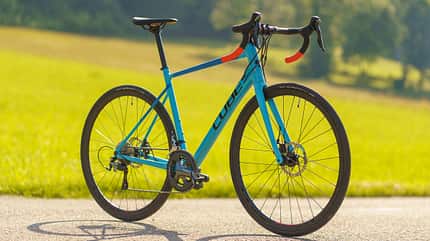 Rennräder unter 1000 Euro im Test Cannondale Cube Felt Stevens Triban