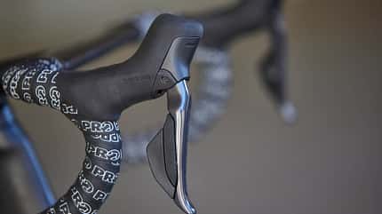 Shimano Dura-Ace R9200 Shimano Ultegra R8100 Shimano Dura-Ace R9200 Shimano Ultegra R8100