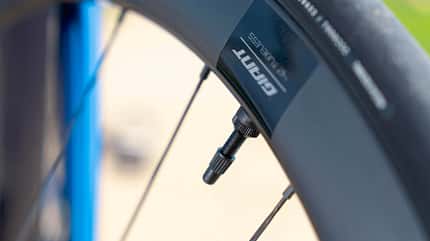 Giant TCR Advanced Pro