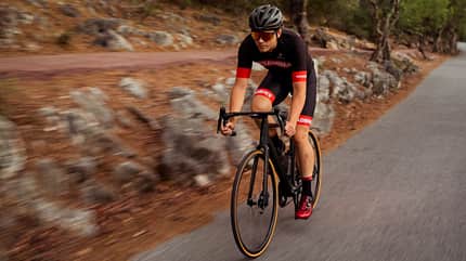 Canyon Ultimate CFR 2023 - Neues leichtes Rennrad aus Koblenz- Fotos von Simon Gehr Canyon Ultimate CFR 2023 - Neues leichtes Rennrad aus Koblenz- Fotos von Simon Gehr